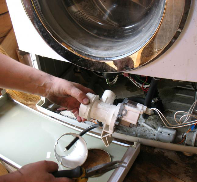 Профессиональный ремонт помпы стиральных машин Whirlpool